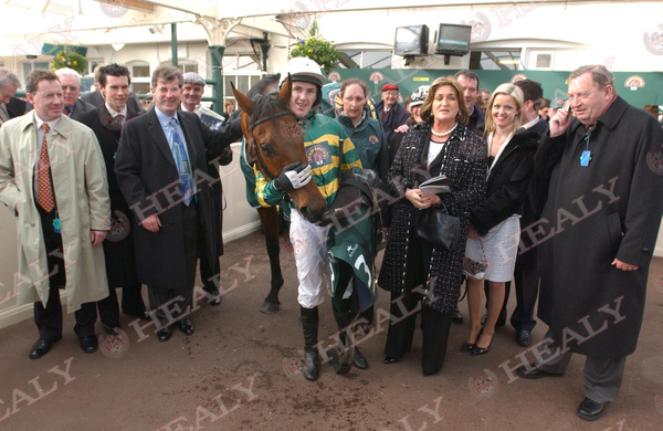 patcashhealy's tweet photo. 🐎 @AintreeRaces  7-April-2005
#fromthearchives #HealyRacing #Memories #OnThisDay #19yearsold
"Foto Island"
O- JP McManus
T- Mouse Morris
J- @AP_McCoy 
(c)https://t.co/voWGTccgic https://t.co/JDxbk3sXxs