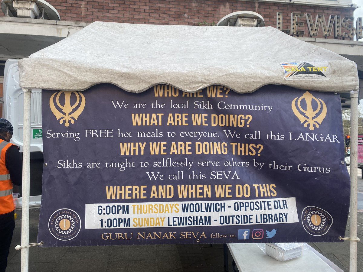 If anyone is hungry in #Lewisham today the lovely people from <a href="/Guru_Nanak_Seva/">Guru Nanak Seva</a> are serving lunch by the library #langar