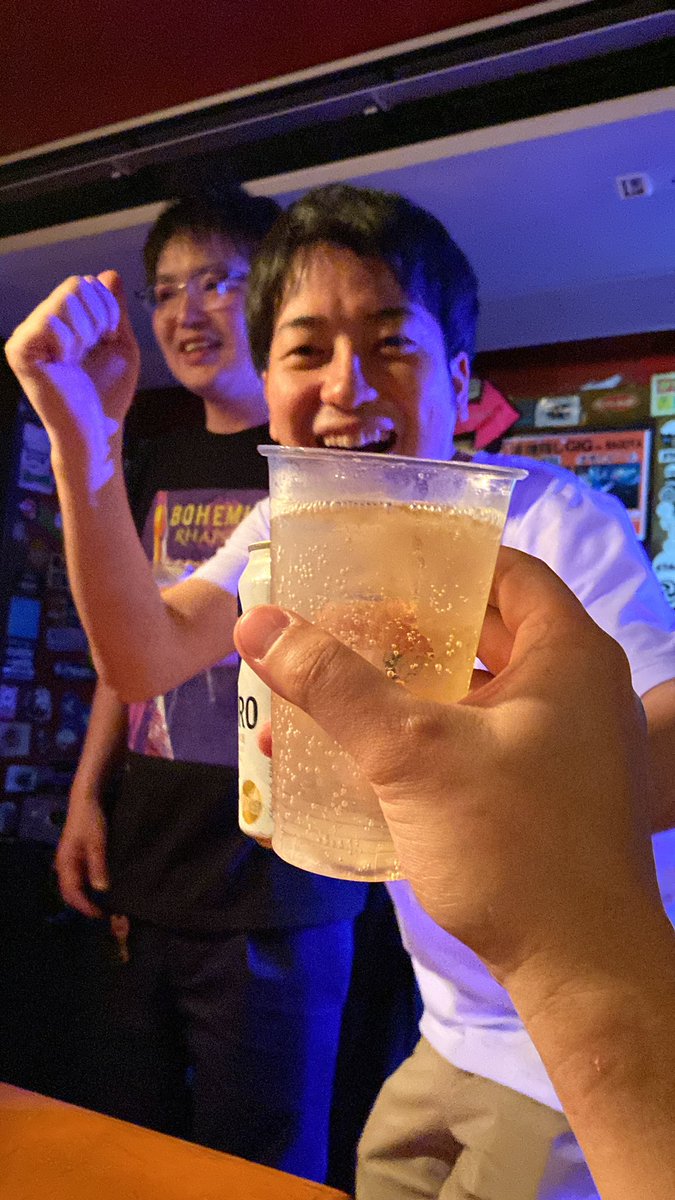 orimaniac's tweet photo. 出演終わってあとは引き続き飲むだけ
ちゃくらはマレーシアで社長って呼ばれるくらいに出世しているようです https://t.co/oMt5FSWgdF