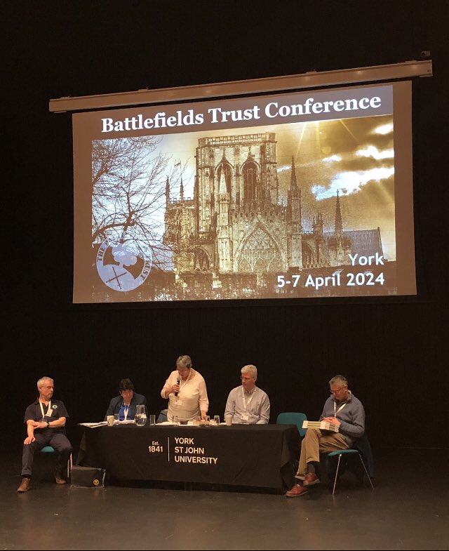 Brilliant time had by all at the <a href="/battleftrust/">Battlefields Trust</a> annual Conference at York St John University this weekend. 

Superb keynotes by <a href="/DrRachWhitbread/">Dr Rachael Whitbread 🖋️</a> on the York jousts of 1400, Michael Wood on locating the Battle of Brunanburh, and David Cooke on Marston Moor!