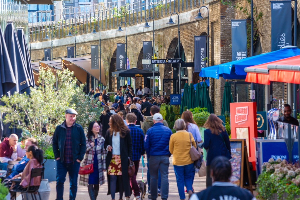 Spring has officially sprung and Arches Lane is looking divine. You’ll be spoilt for choice thanks to an exciting range of restaurants and bars under the Arches and along the riverfront. See you there! 🍹🍻