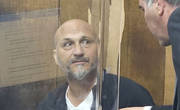 N12News's tweet image. הותר לפרסום: זה מאמן הכדורגל שחשוד בדריסת מפגינים. לפני הדיון אמר: "אני מצטער" - ופרץ בבכי

bit.ly/4ajTo7A | @BranuTegene