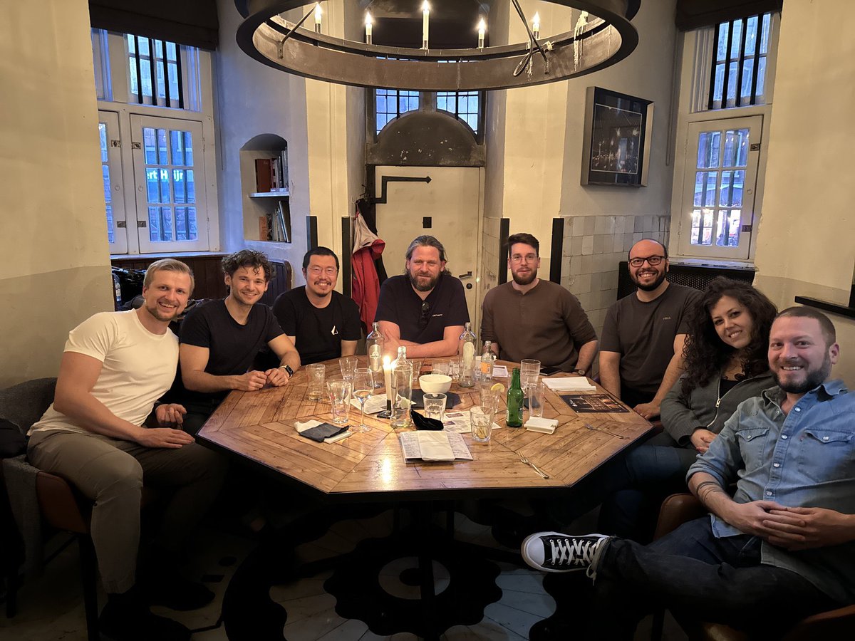 I won’t be at the Amsterdam summit this week but it’s great to catch up with so many people beforehand! @w_hummer @Sarutule @OConijn @sandro_vol @JannikWempe @NMoutschen @heitor_lessa @donkersgood