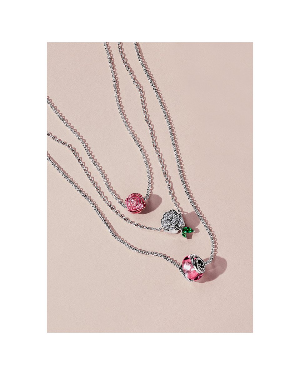 When the flowers match your stack, stop and smell the roses. 🌷 Shop now: to.pandora.net/erGIbj