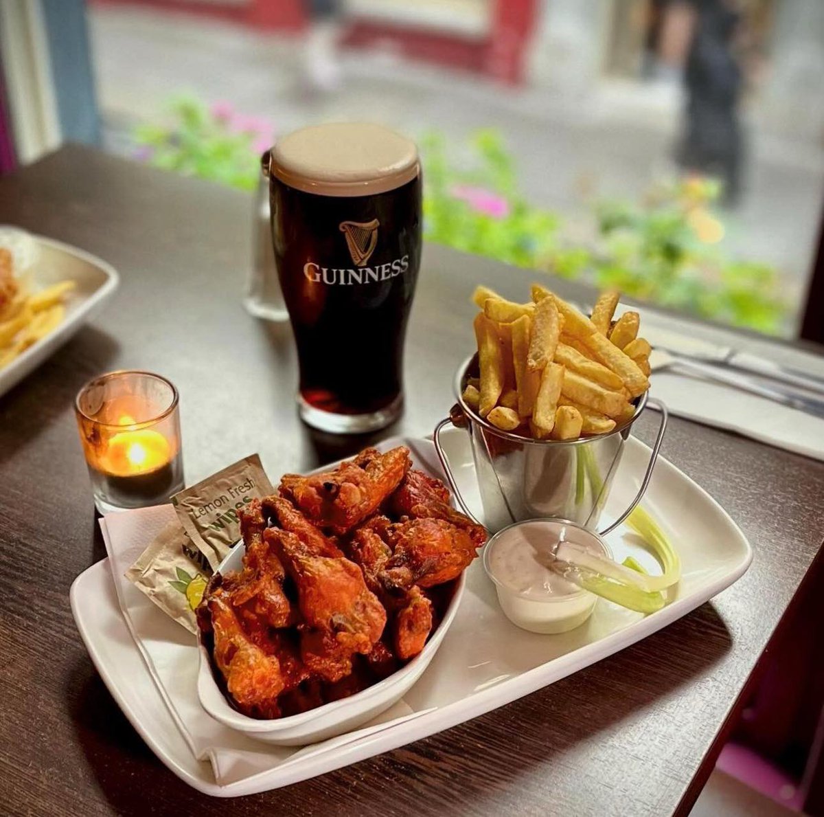 Settle into a relaxing Sunday afternoon of food, drinks and Live Music here in The Norseman🍴🍻🍷

All Day Menu Served 12pm - 9pm☘️

#thenorseman #pub #templebar #dublin #dublinpubs #sunday #foodanddrinks #livemusic