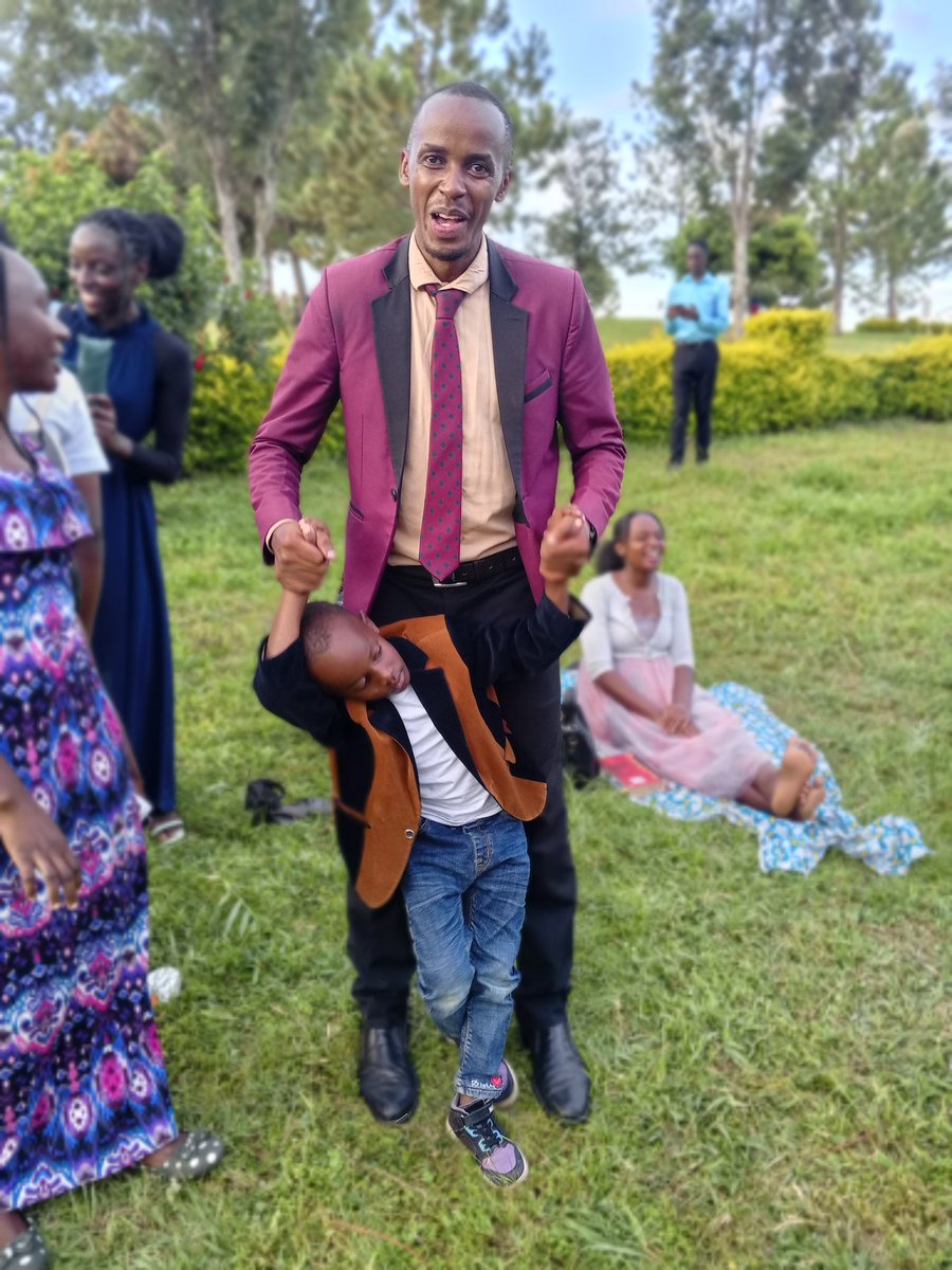 KABSDA_Chapel's tweet photo. The man of God we love at KABSDA. It's always a pleasure meeting you Pastor.🙏 https://t.co/xrs5Hsiam5