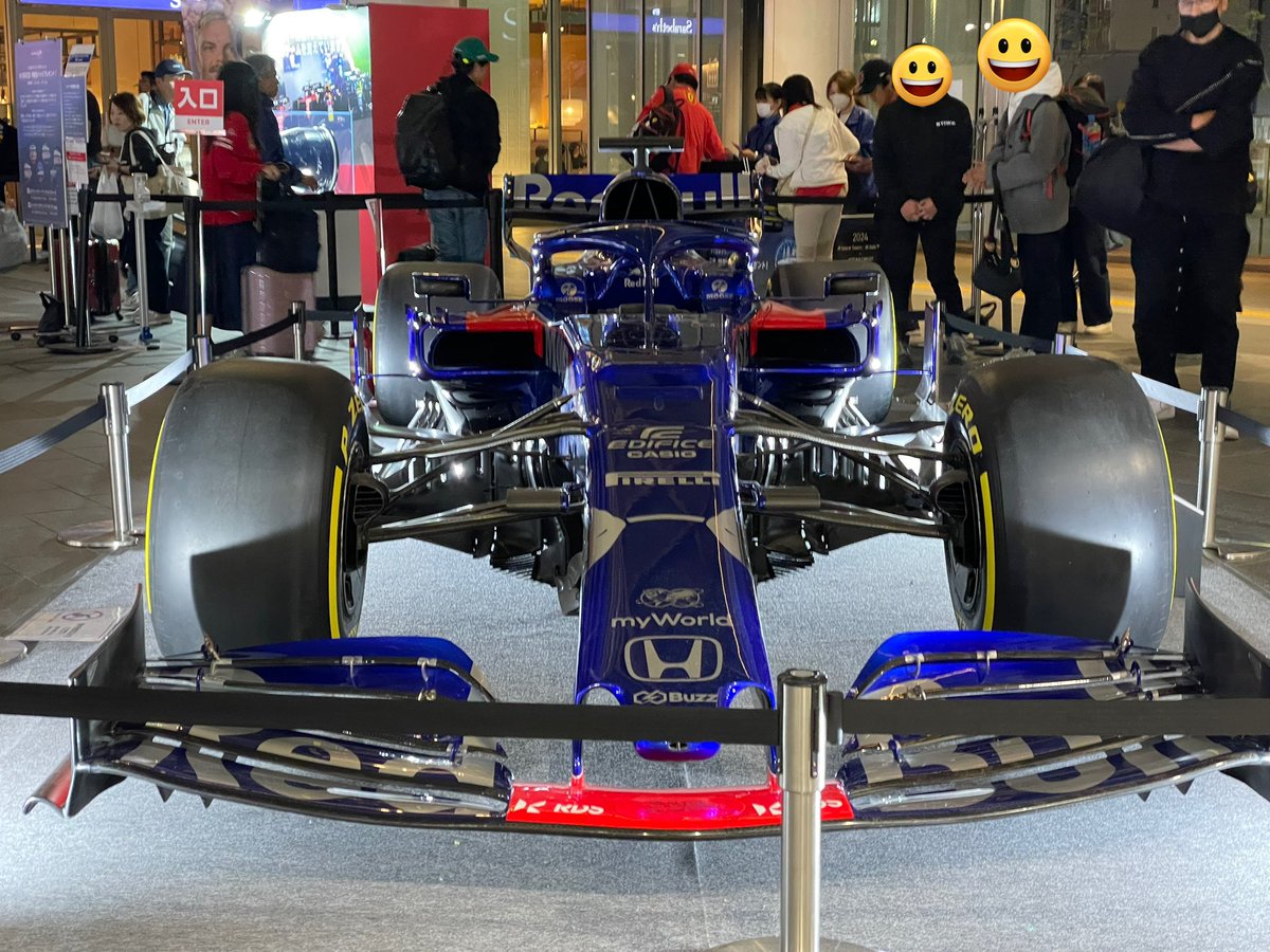 k999_Yahata's tweet photo. 名古屋駅を通っていたら2019年のF1カー #STR14 が展示されていました
その頃はDAZNでF1観戦していたので会えて嬉しいです
そして、カッコいい! https://t.co/h56qQcPIf1