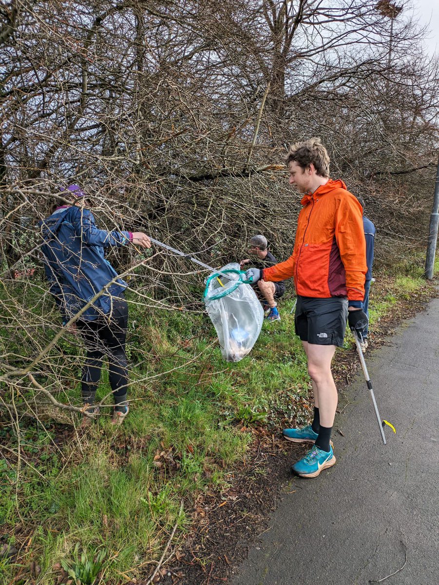 Play your part with plogging (picking up litter and jogging) on Sun 21 April starting at Newham Leisure Centre. 1-2pm. ✅ Get active ✅ Improve the community ✅ Like minded people ✅ Climate action ✅ Turn up on the day ✅ Free! #running #plogging #eastlondon #whatson