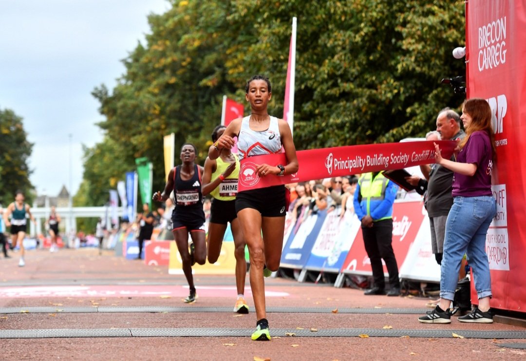 Congratulations to our 2023 winner Mestawut Fikir on victory at the @parismarathon in 2:20:45 (debut) this morning 👏👏👏