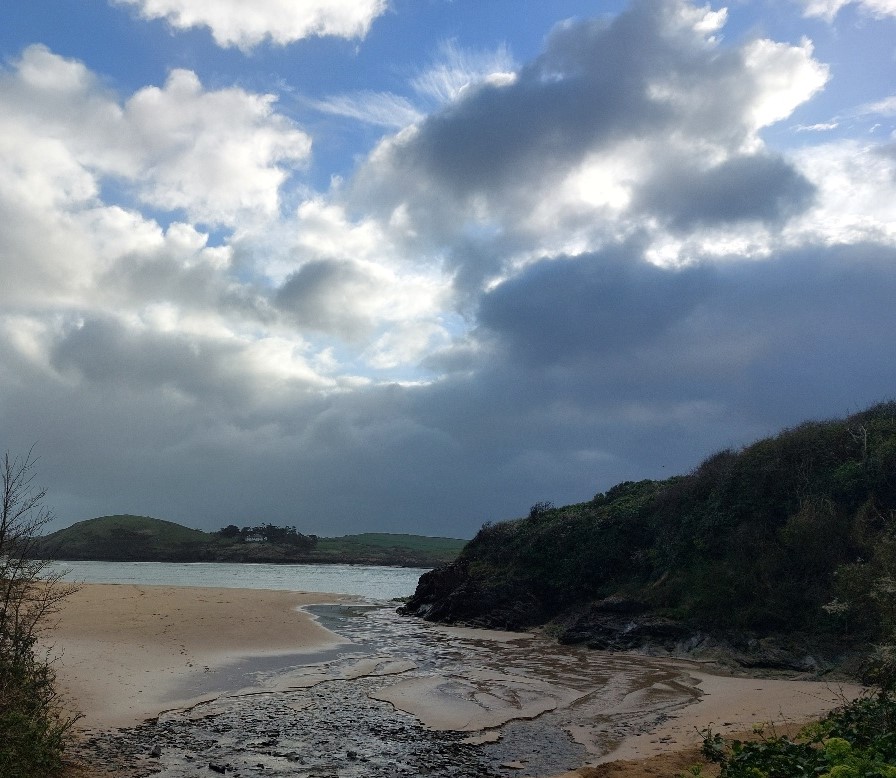 St Georges Cove #Padstow @We_are_Cornwall @Intocornwall @beauty_cornwall @WestcountryWide @Kernow_outdoors @Cornwall_Coast @Devon_Cornwall @iloveukcoast