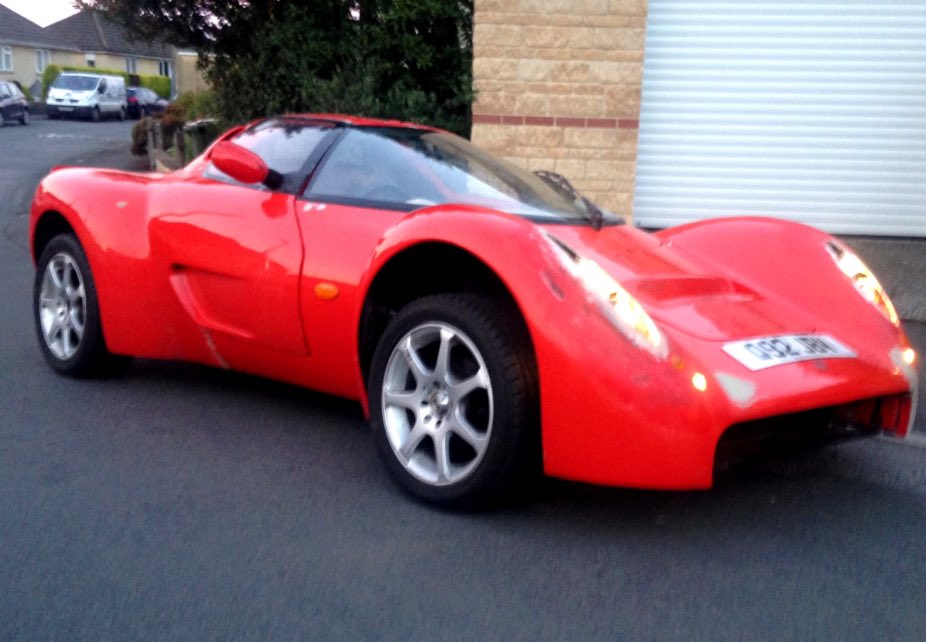 A rare 'Beautiful beast' kitcar, one of around seven designed and supplied as a kit by the late legendary John Raffo. This 2005 Raffo Belva owned by Jeremy Broun can be seen on Saturday.
Since owning it in 2005 he has stripped it apart and re-built it (work still in progress) !