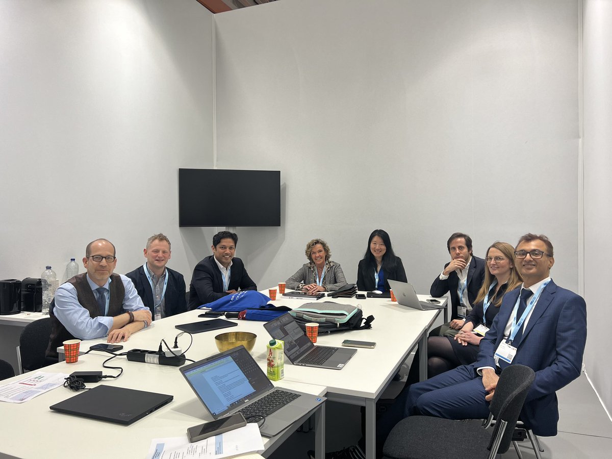 Fruitful Sunday with the #eauguidelines #methodscommitte meeting at #eau24 : delivering highest evidence and methodological rigour to our Guidelines. Always with one single goal: improving urologxal healthcare