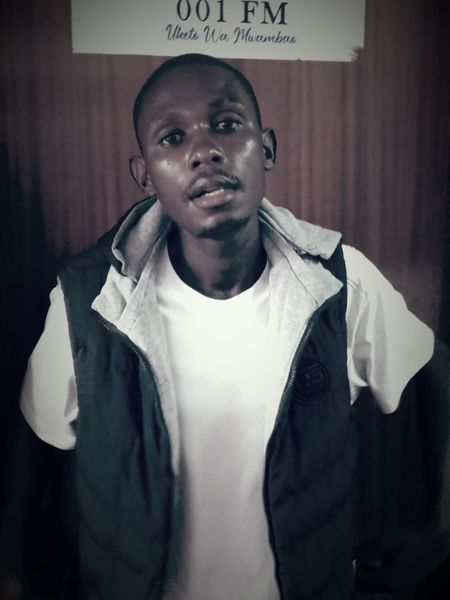 001FmKenya's tweet photo. Karibu msikilizaji ndani ya show konki Rhumba Extra kwa masaa matatu za burudani, kuanzia 1pm to 4pm ukiwa nasi, Brian Migambi naye Miriam Chepkemoi,
Tegea kupitia; https://t.co/4G9BIHckzq
Simu: 0792929269 https://t.co/Goq0a6bUSG