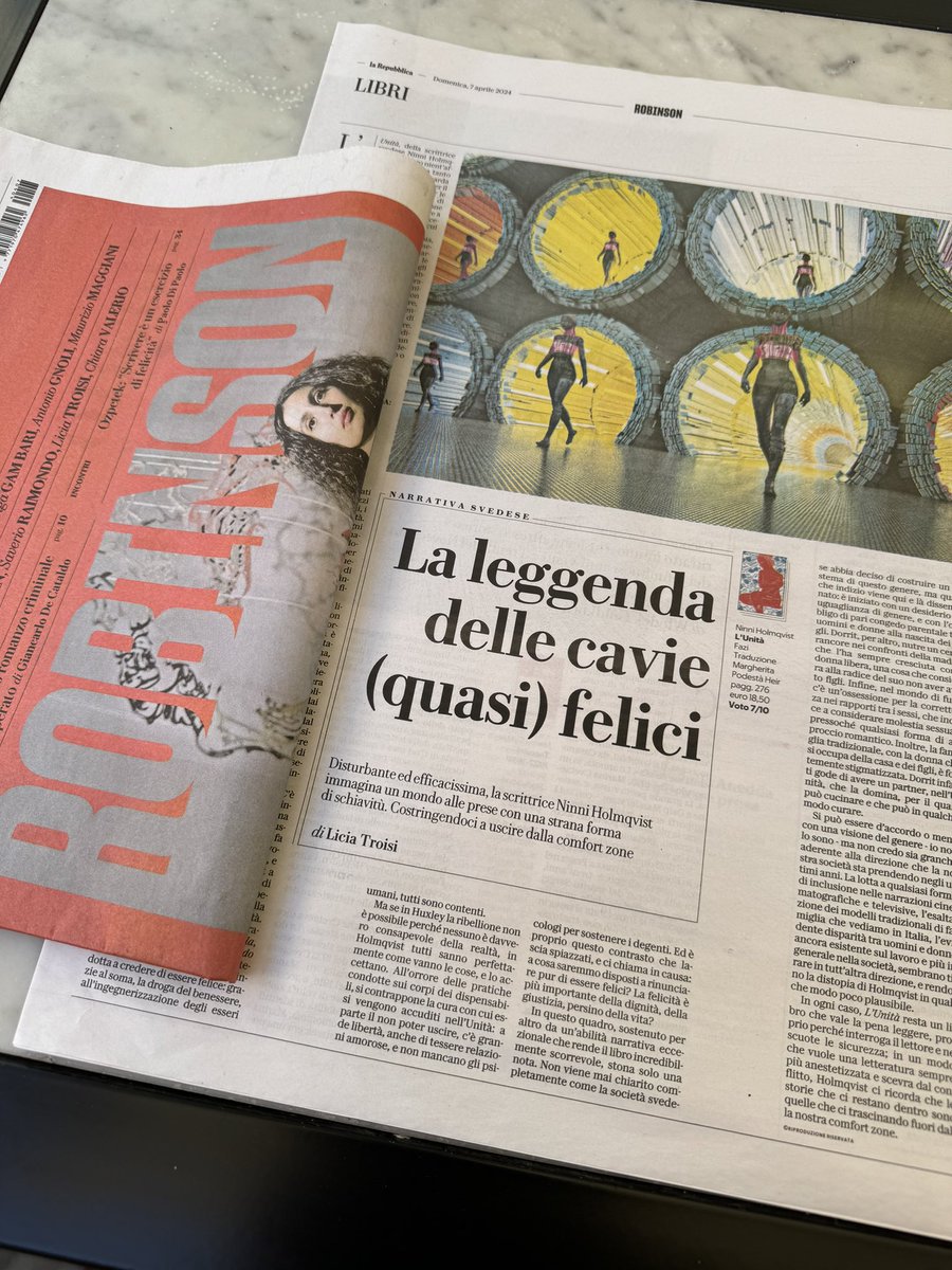 “Disturbante ed efficacissima, la scrittrice Ninni Holmqvist immagina un mondo alle prese con una strana forma di schiavitù. Costringendoci a uscire dalla comfort zone” @troisi_licia 🤩 legge e recensisce in anteprima #LUnità, il romanzo di #NinniHolmqvist in libreria dal 9/4 🔥