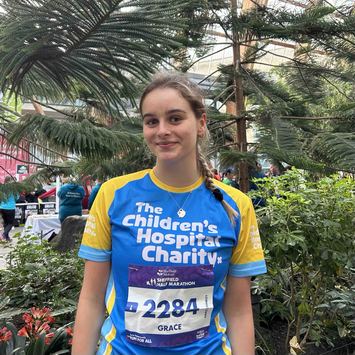 18-year-old Grace is running the Sheffield Half Marathon today as a thank you for care received at Sheffield Children’s Hospital when she was 15! Donate to Grace’s fundraising page at ow.ly/RssH50R9WER