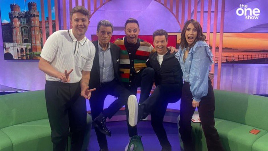 📸 Ant & Dec with Roman Kemp, Alex Jones and Ian McShane after their interview at the one show this year. 📸

#antanddec #antmcpartlin #declandonnelly