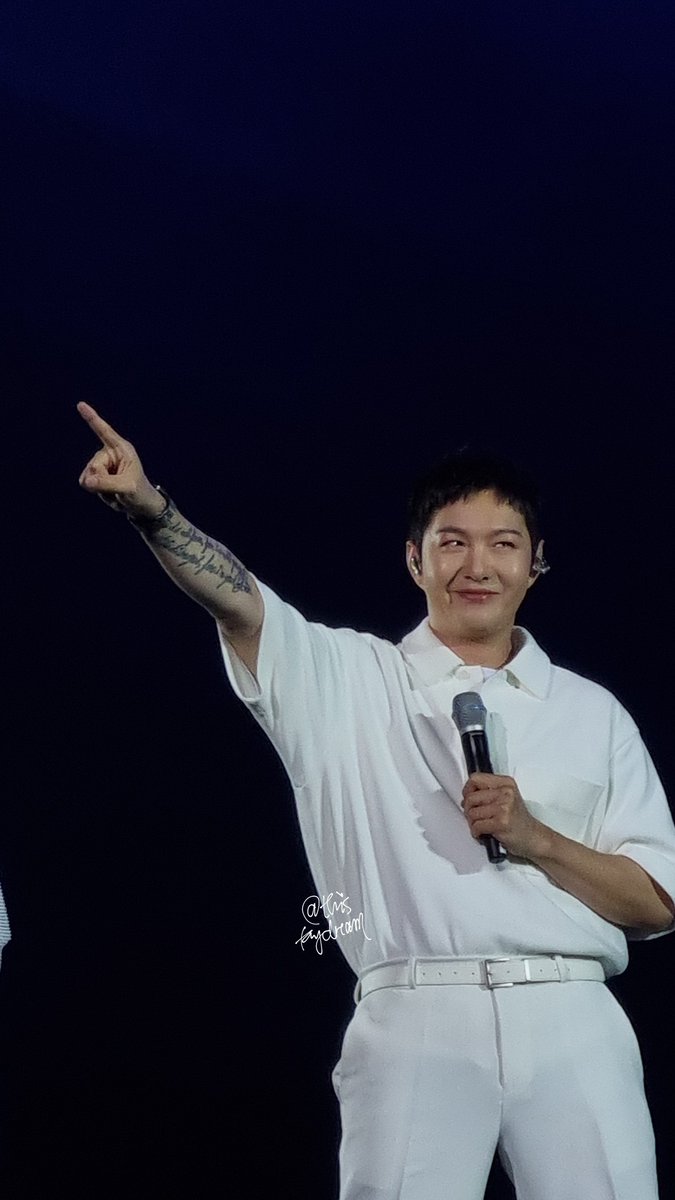 thistaydream's tweet image. 240407

lee changsub 😭😭 right in front of me 😭😭😭😭

#비투비 #BTOB
#이창섭 #CHANGSUB
#BTOB_OurDream_Manila