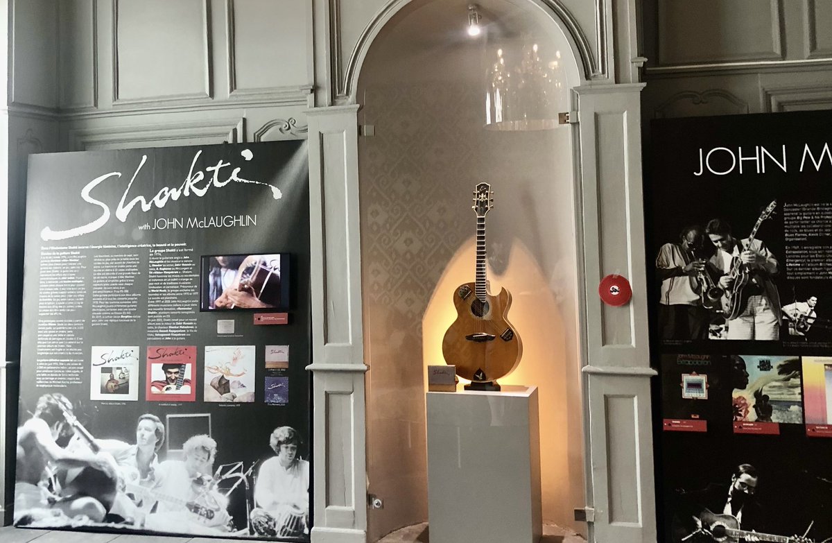 Shakti Guitar at the Museum in Montlucon , France