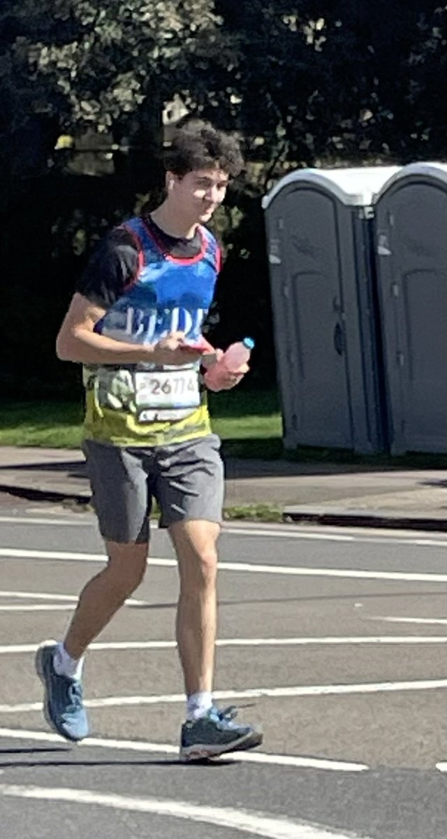 Go #TeamBedes prefects! 🙌🏃‍♂️🏅👏
<a href="/bedesnews/">Bede's Senior School</a> <a href="/BrightonMarathn/">Brighton Marathon Weekend</a> #BrightonMarathon #BedesProud