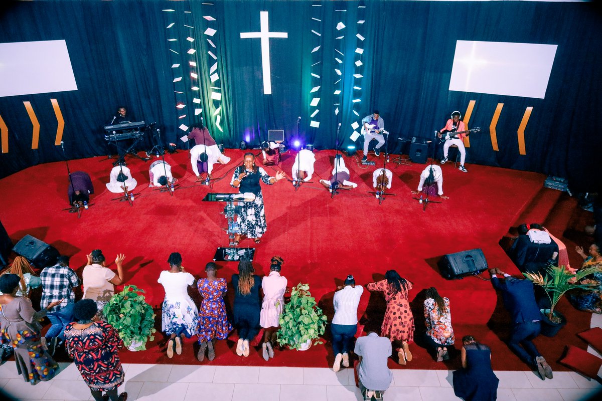 ICCKite's tweet photo. 📷Services at ICC Kitengela is always something to look forward to. Thank you for joining us today for our Encounter service where we have an extended time of Worship and share in communion.📷

#EncounterService
#communion
#AmIccKitengela https://t.co/aaeOOOSsty