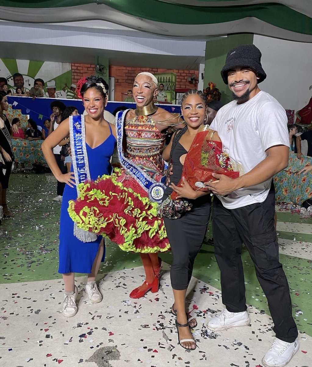 RioJunino's tweet photo. Uma noite brilhante e de fortes emoções nesse início de temporada 2024. Já temos os campões: nosso casal de noivos, rainha da diversidade e a nossa rainha junina. Apresentações de aquecer os corações. Um time talentoso e um belo trabalho. 🫶🏻🤩

#RioJunino https://t.co/JXbffCjy83
