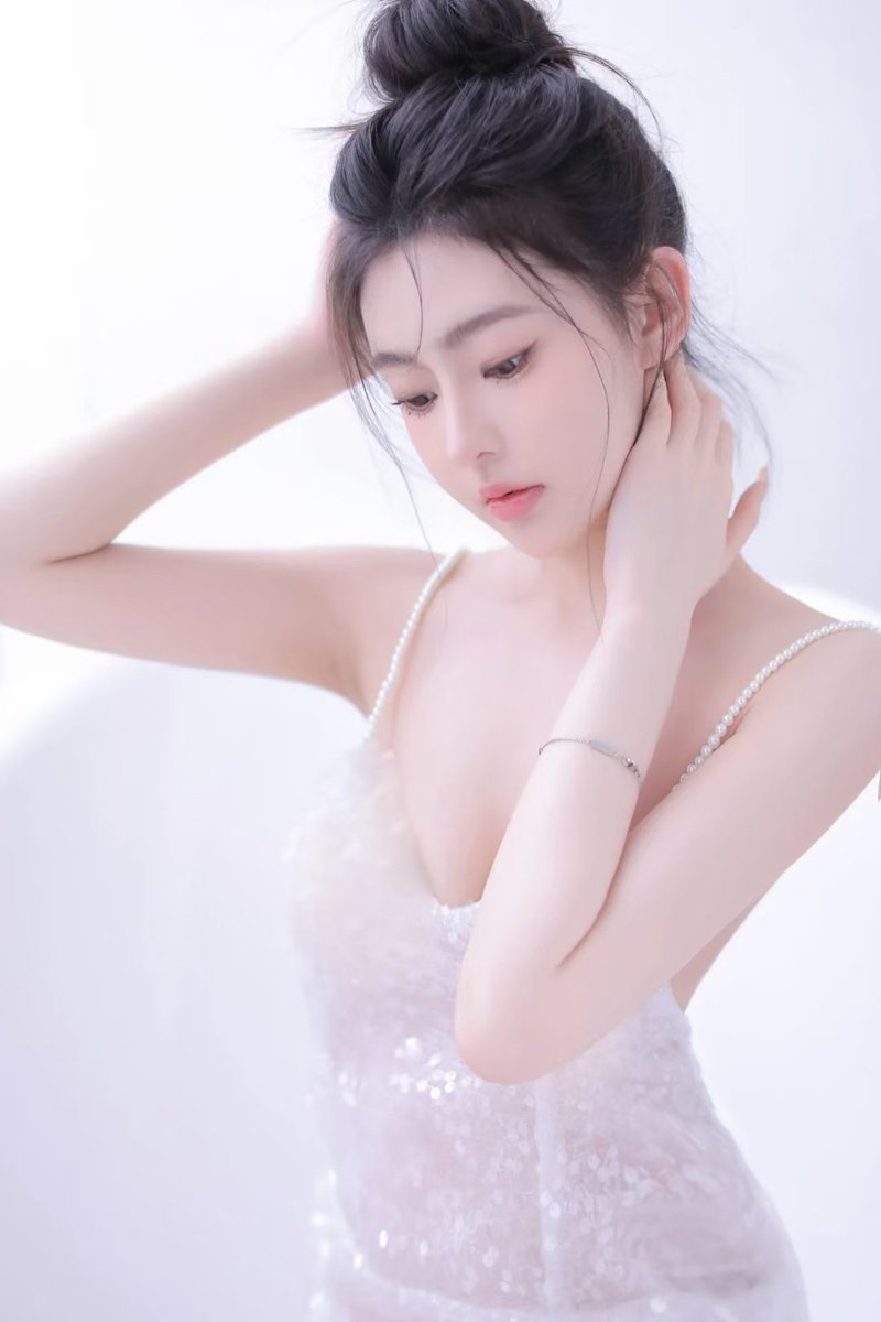 As long as wrinkles do not grow to the heart, I will always be in full bloom.只要皱纹不长到心里，我就永远风华正茂 https://t.co/veJsEAPq14