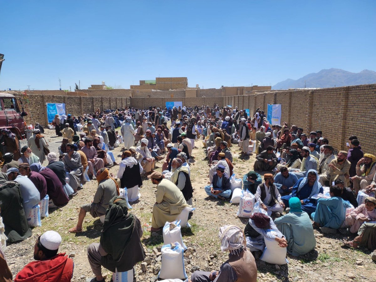 In the continuation of Ramadan food security project, 1000 flour bags are distributed among the #AfghanRefugees families in Ghosabad Quetta to secure the food security and nutrients needs of 7000 individuals  in aligning with #SDG 1 & 2 i.e. poverty alleviation and zero hunger.…