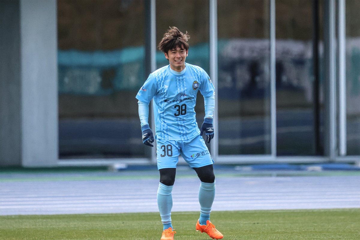 reilacshiga's tweet photo. 本日は #前川智敬 選手 (@_tomo0407)の25歳の誕生日でした！
ハーフタイムにはみんなでお祝いできましたね…！🎊
おめでとうございます！㊗
#レイラック滋賀 https://t.co/kvUDgdjj6g