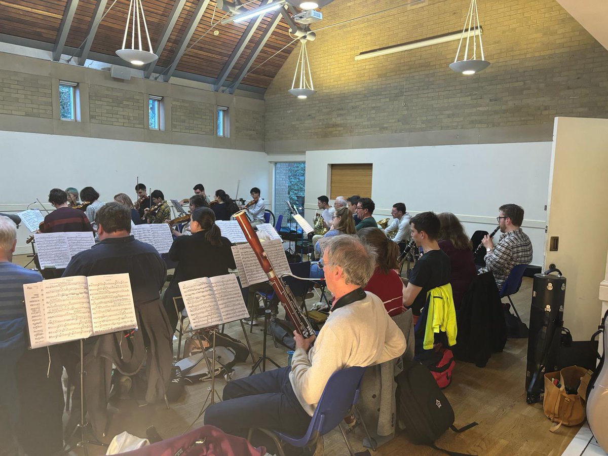 A small peek from yesterday’s #alpinesymphony rehearsal 📸- tickets still available at eventbrite.co.uk/e/672983651217