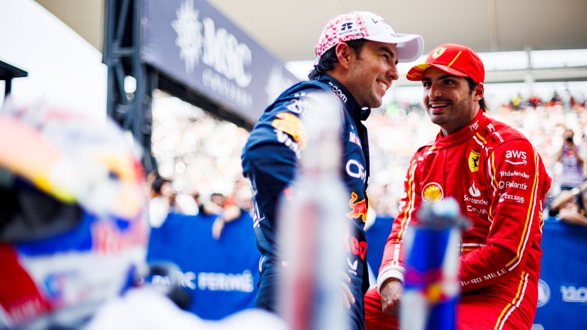 Some nice after-race moments for you 😌 #JapaneseGP 📸 @vladimirrys