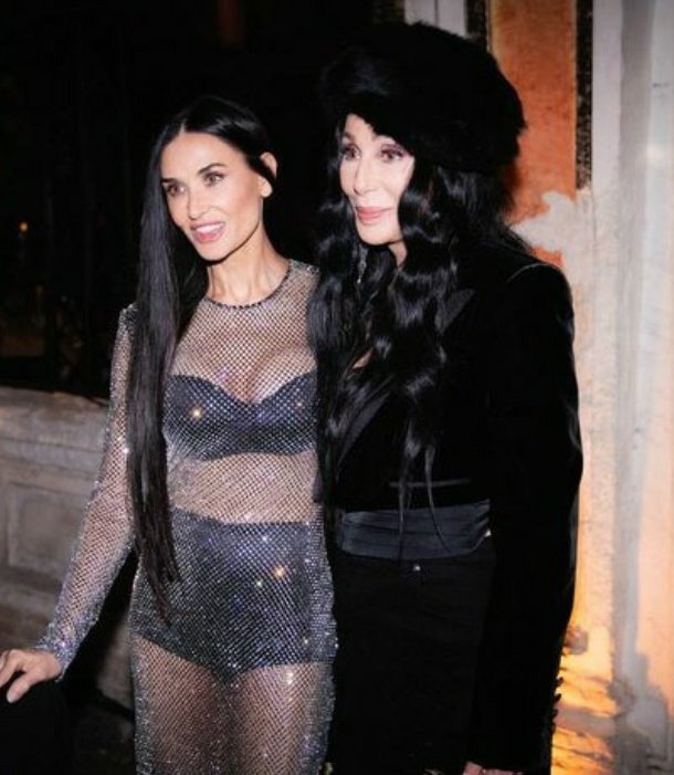 🌟 Cher and Demi Moore at the Dolce & Gabbana exhibit last night in Milan