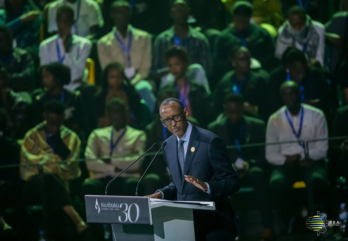 « Rien ne peut nous arriver qui soit pire que ce que nous avons déjà expérimenté. Nous sommes une nation de 14 millions de gens prêts à lutter contre tout ce qui peut nous faire retourner en arrière. Notre peuple ne sera jamais, jamais voué à la mort encore » conclut le président