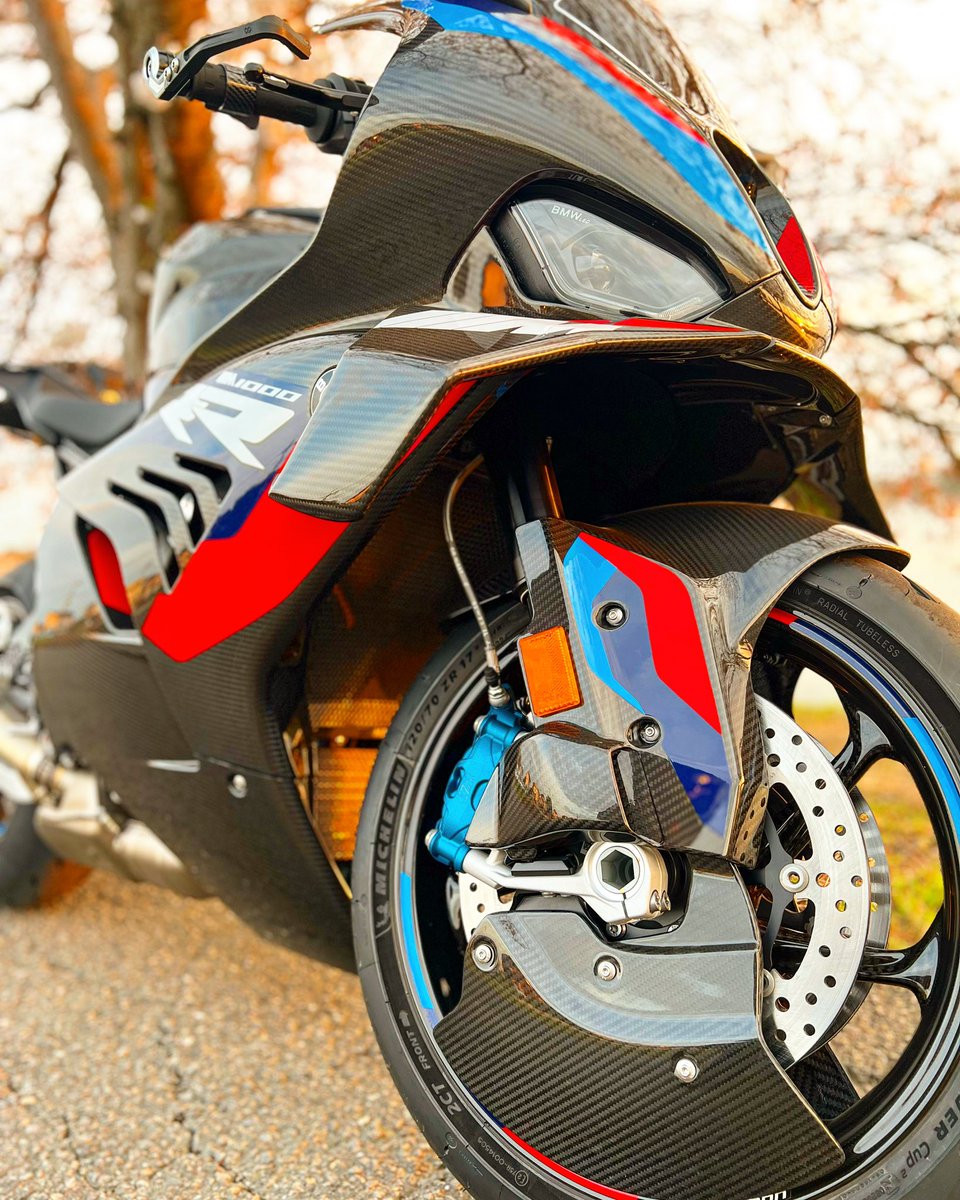 .
カーボン最高〜🤣

#Carbon
#BMW #M1000RR #S1000RR
#bike #biker #bmwmotorrad