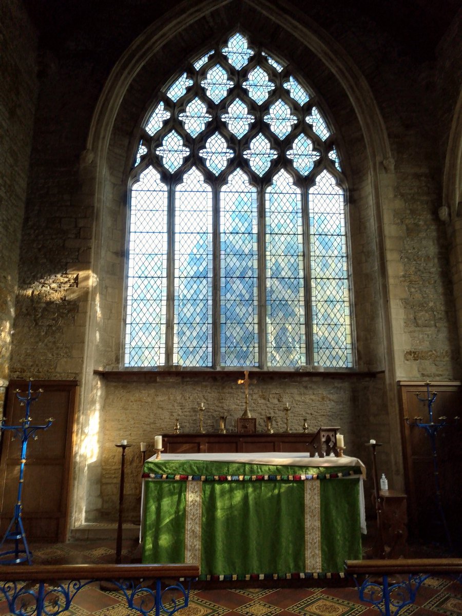 Altar of  #StPetersWalgrave (Nov.2023) #PhilOnaBike #SundayAltars #TraceryTuesday #WindowsOnWednesday