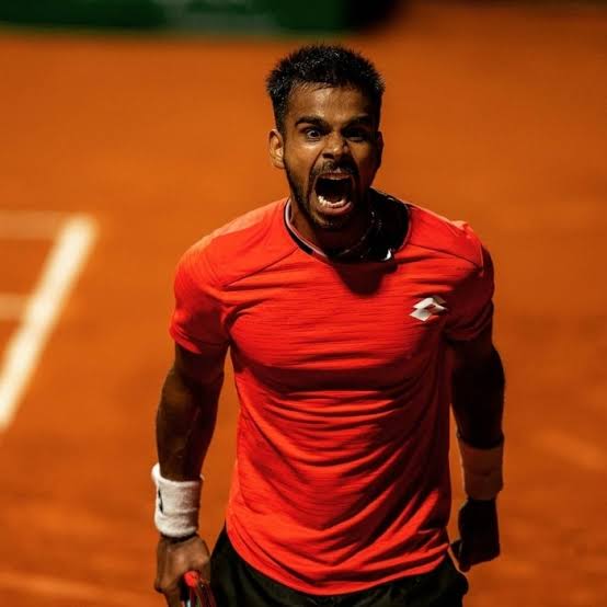 #RolexMonteCarloMasters 🎾 🇮🇳 @nagalsumit INTO MAIN DRAW of #RolexMonteCarloMasters #SumitNagal (95) won 7-5 , 2-6 , 6-2 vs 🇦🇷 Facundo Diaz Acosta(55) in a 3 set thriller !!! Was down 2-5 in 1st set, from there won 5 STRAIGHT games & made it 7-5 . 🇮🇳 #Tennis @ 🧱 court ❤️