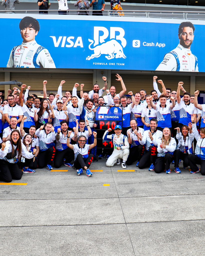 yukitsunoda07's tweet photo. Getting a point at my home race means the world! ☝️ It was incredible work by the whole team, especially the mechanics with the pit stop. I’m so happy with how the race went, I had some good overtakes and the support from everyone here has been amazing, thank you so much! 🙏 🇯🇵

やっとやっとホームでポイント獲れました！チームの全員でもぎ取ったこの1点はめちゃくちゃ嬉しいですし、やはり今週ずっとものすごい沢山の方々の応援が強く響きました！皆さんと一緒に楽しいレースができて一番の宝物です！本当に応援ありがとうございました！
今回日本GPにサポートしていただいたMETA PLANNING様ありがとうございました✌️