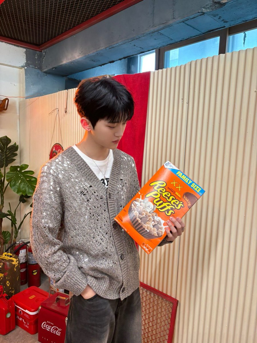 [#도현]
이틀간 무대를 할 수 있어서 정말 행복했습니다!! 어제 오늘 같은 날들이 계속 됐으면 좋겠다 ㅎ 고마워요 러베이트! 

#루네이트 #LUN8 #NGLA