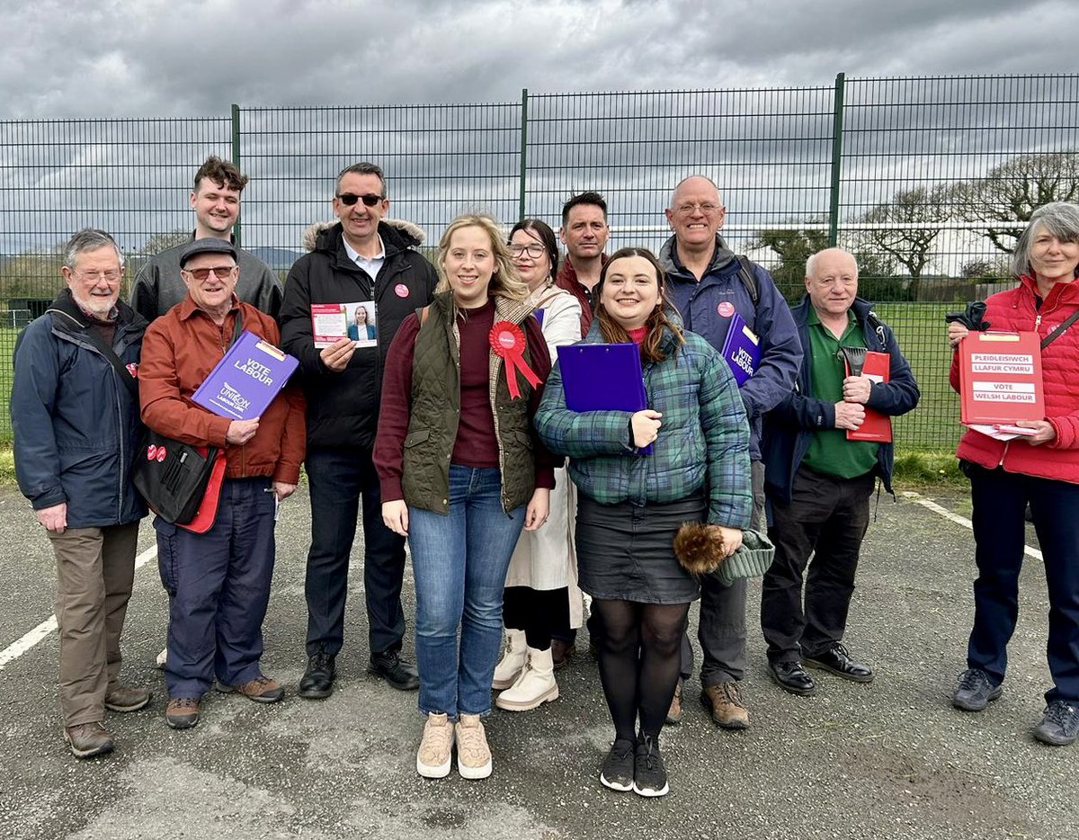 Another busy week speaking to local people in every corner of Clwyd East. A huge thank you to our fantastic volunteers, and colleagues who travelled to join us this week including @UsdawUnion, @Alison_McGovern, @JennyRathbone and Labour members in Chester and the Wirral!