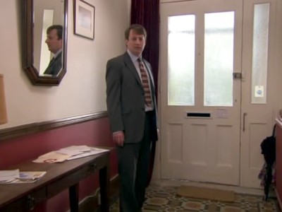 I have become Mark Corrigan and am currently stuck in the nether zone between my flat's door and the building's door