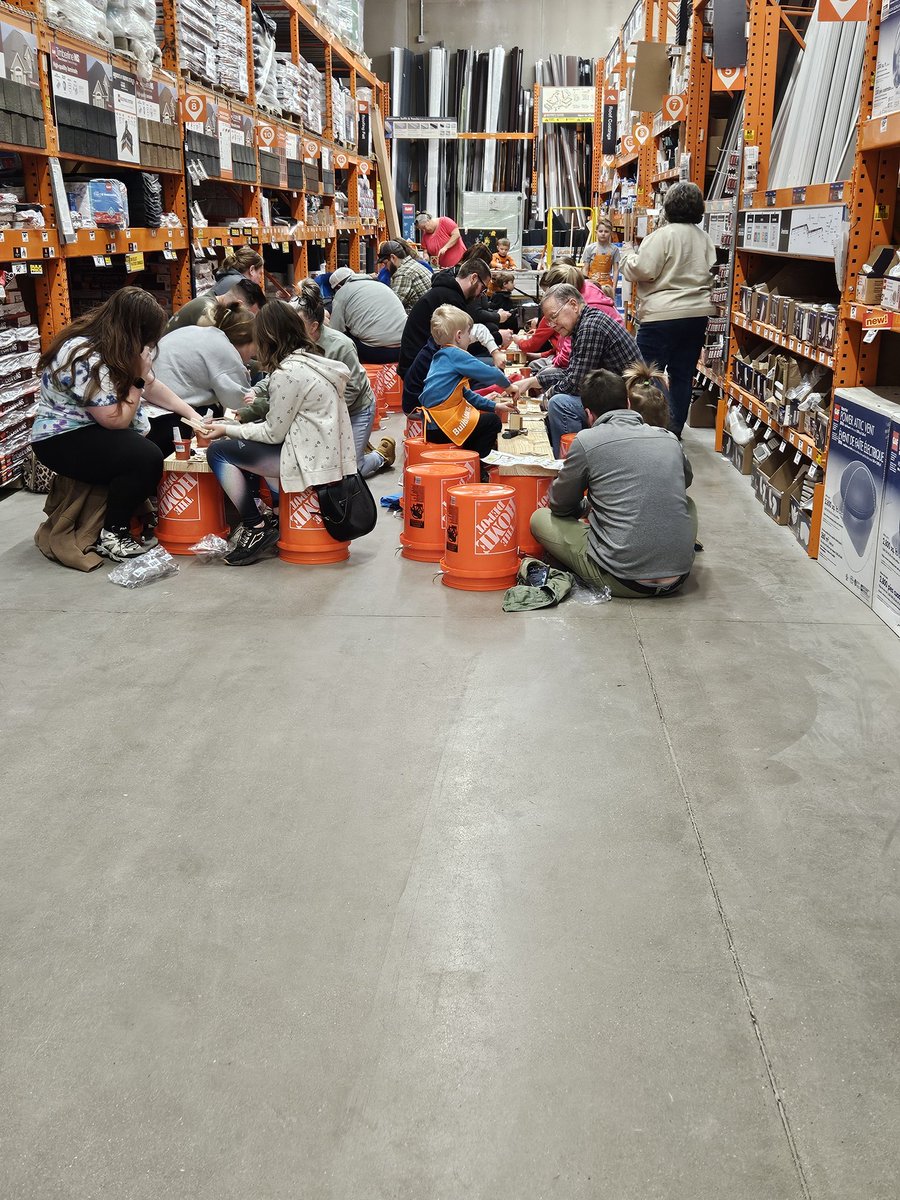 KWS was a success!! 146 kiddos!!!!  I am ALMOST to the amount I was at BEFORE covid!!!
<a href="/kelly_broyles/">Kelly Broyles</a> <a href="/trudiwatts71/">Trudi Watts</a> <a href="/KimGoldhardt187/">Kim Goldhardt</a> <a href="/HomeDepot3867/">Springfield Home Depot</a> thank you <a href="/Aishi_uwu/">C̆̈l͜͡ai͜͡rit͜͡y͜͡ U̸w̸U̸ |̆̈ | (• ◡•)| 🏳️‍⚧️</a> for helping me set up while I was at the desk!! 🥹🥹