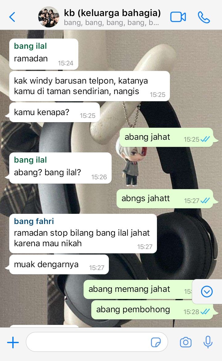 enserotonin's tweet photo. ; pembohong 
abang bukan pembohong

enhypen one tweet au https://t.co/3UQxTyYMDE
