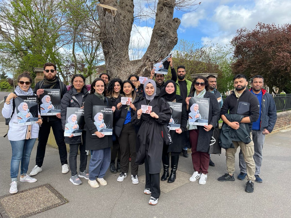 My team of lovely canvassers were out today in the Clayhall Ward of Ilford North, with strong winds and plenty of energy! We can do this. #Leanne4IlfordNorth