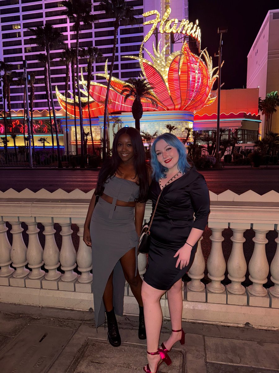 I found a wild <a href="/CHAOTICA_DDR/">💙Bloo💙 Certified FAXX Enjoyer™️</a> in Vegas! 💋 🌆