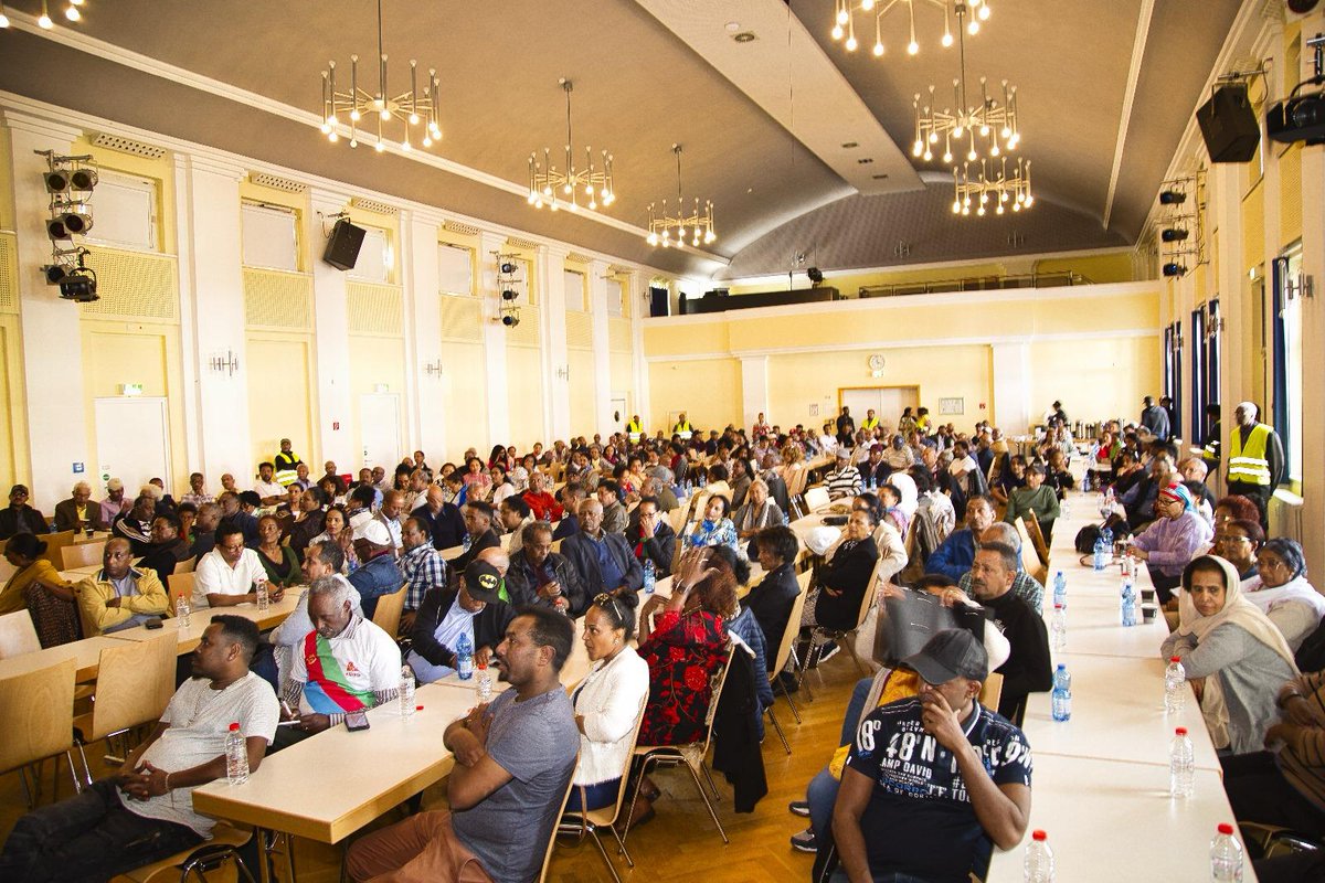 Successful seminar in Frankfurt #Eritrea. 1. current situation in Eritrea 2. situation in the Horn of Africa 3. diaspora community continue close cooperation 4. questions from the population @EriPrism @hawelti People cannot be divided by terror.