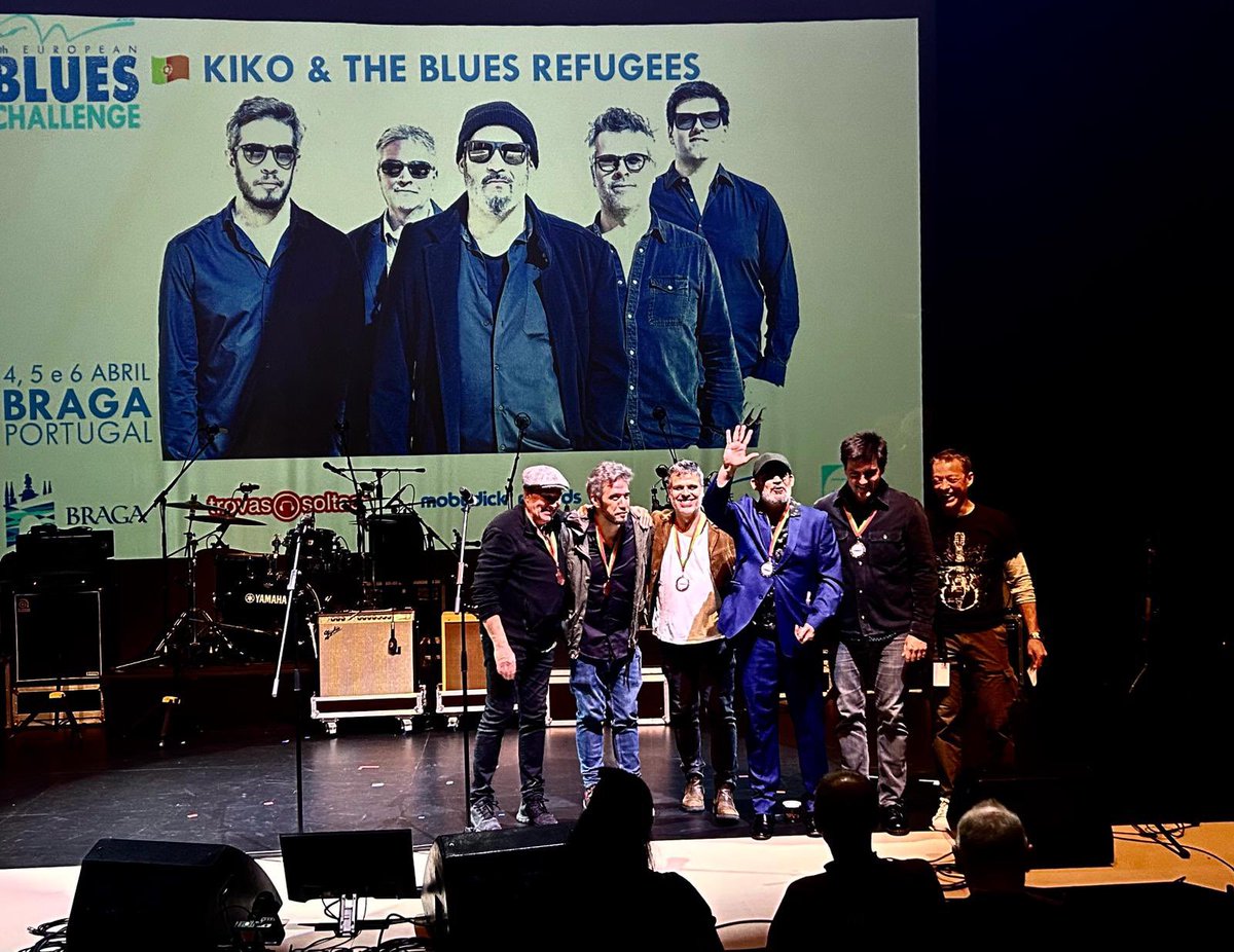 Muito felizes! 3° lugar na European Blues Challenge numa noite plena de música e amor! Viva a música! Viva o Blues!
#bluesmusic #europeanblueschallenge #musicaportuguesa