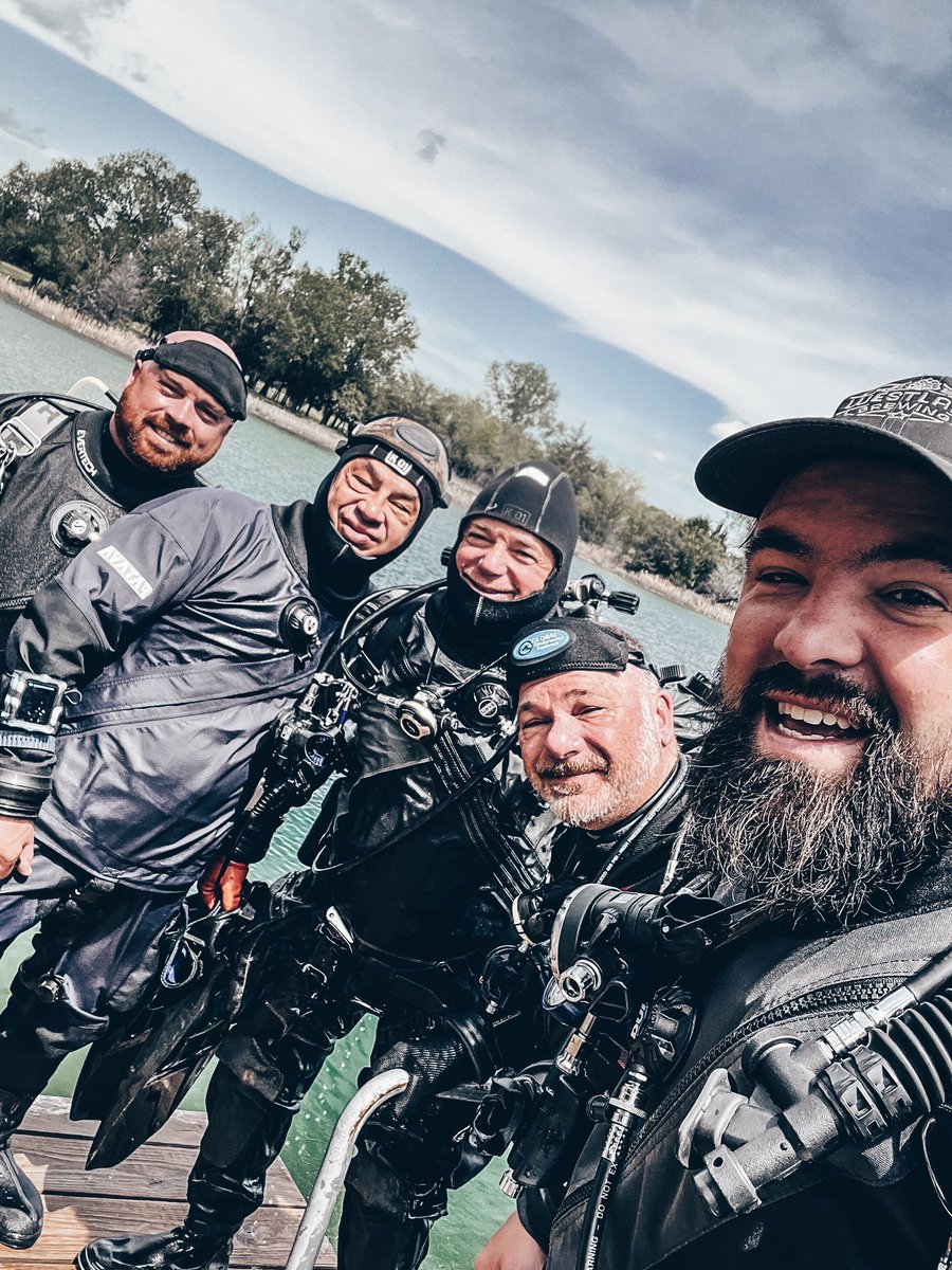 It’s still cold out there so these guys are getting their dry suit certification while it’s chilly🥶☃️❄️<a href="/SDIdivers/">SDI Divers</a>