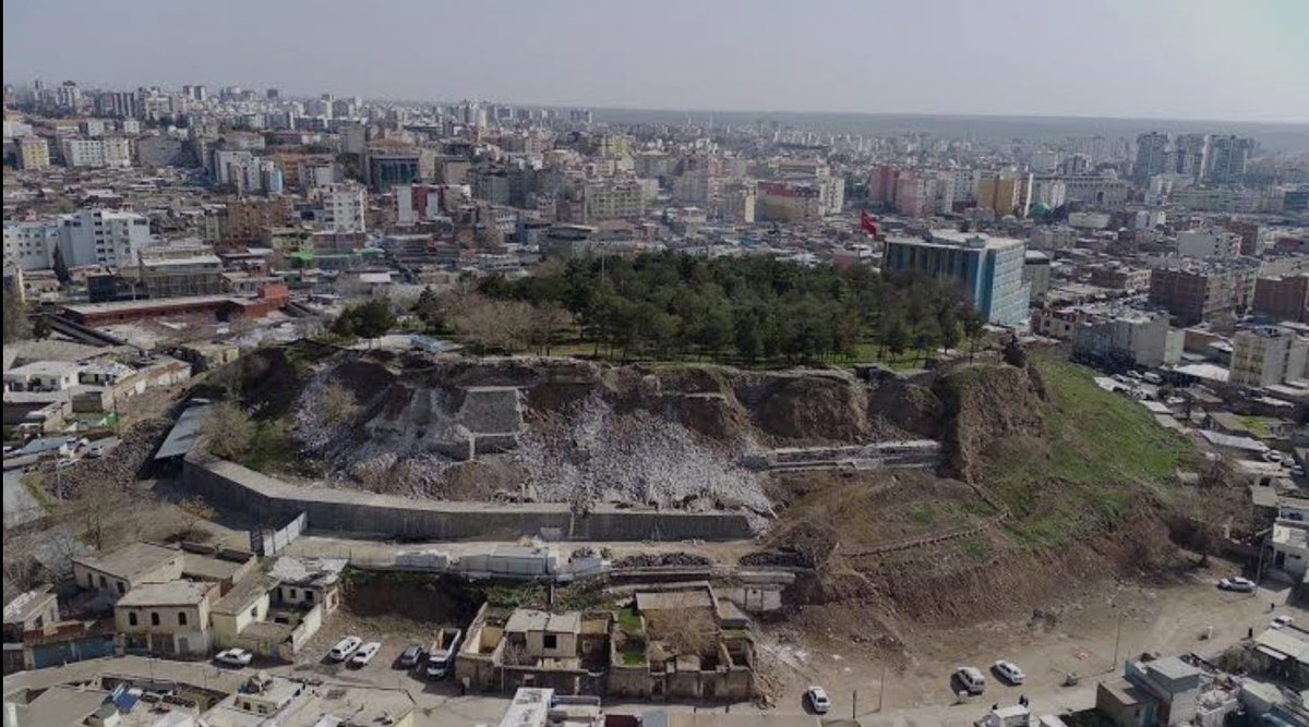 Siverek seçimleri: 
Ebe dersem *İPTAL* OL
ebe demesem *İPTAL* OLMA

Bu memleketi bu şekilde birbirine düşüren kim varsa,
Allah ıslah etsin. Yazık ettiniz memleketime…. #siverek #şanlıurfa #Urfa #Adaletistiyoruz