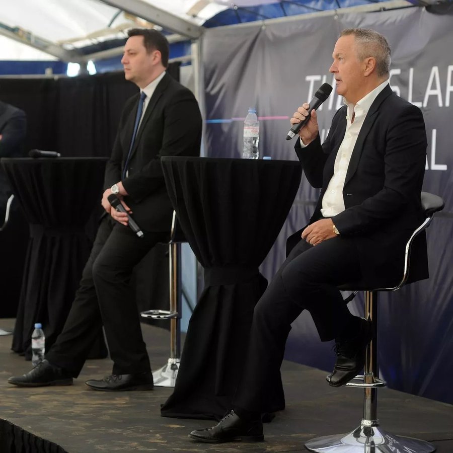 BladeoftheS's tweet image. The Teeswork Freeport corruption in short.

2 businessmen paid £110 for a £100m site.
We paid £462m to clean it up they paid nothing 
They made £100m selling scrap metal from clean up, we received nothing.

Michael Gov won’t investigate because he is in on it.

Go to the police.