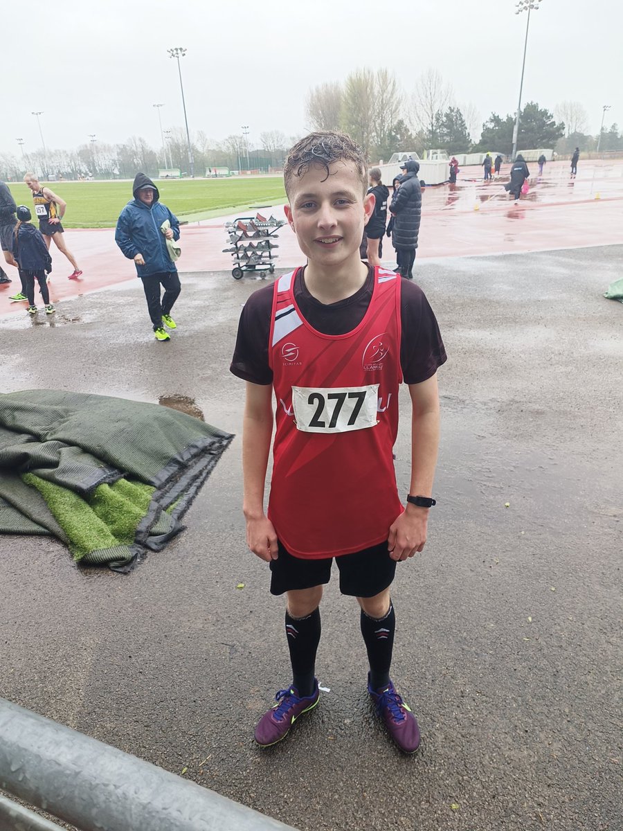 laurajweeks's tweet photo. After suffering a really bad seizure 7 days ago and starting running 8 weeks ago. Suffering seizure for 5.this year he has been inspired to run, raising money for Epilepsy through his running.  His progress plan he has called the #projectmofarah @Mo_Farah he would love to meet https://t.co/gg0255AukT
