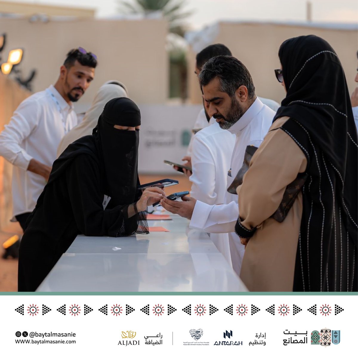 بكل دقة واحترافية تم إحياء #بيت_المصانع
بتنسيق يزيد جماله وطاقم عمل يسهل جولاته.